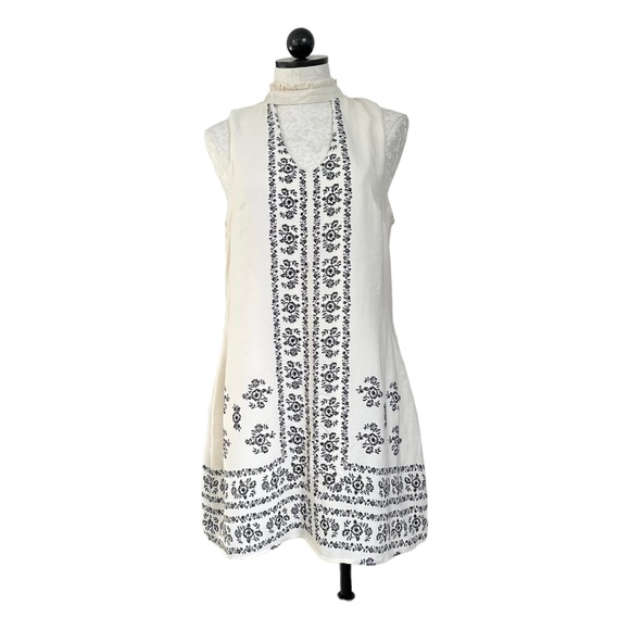 Heart Soul Ivory/Black Shift Dress Embroidered  Sleeveless Keyhole Size Large - Picture 13 of 13